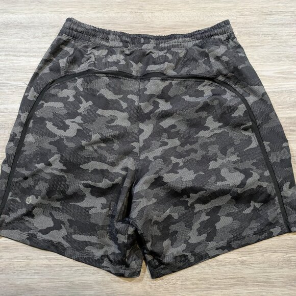 Lululemon Men's Medium Pace Breaker Linerless Shorts Black Camo Athletic Gym - Picture 4 of 9